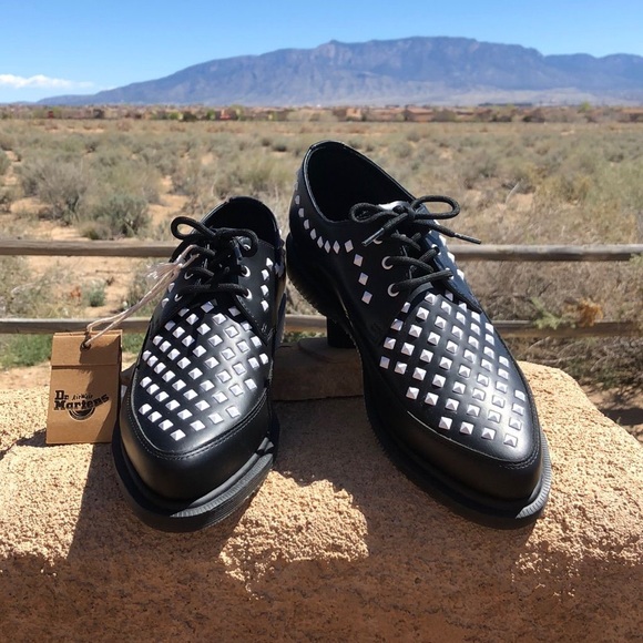 Dr. Martens Unisex Black Willis Stud Pointed Creeper in smooth leather - Picture 3 of 3